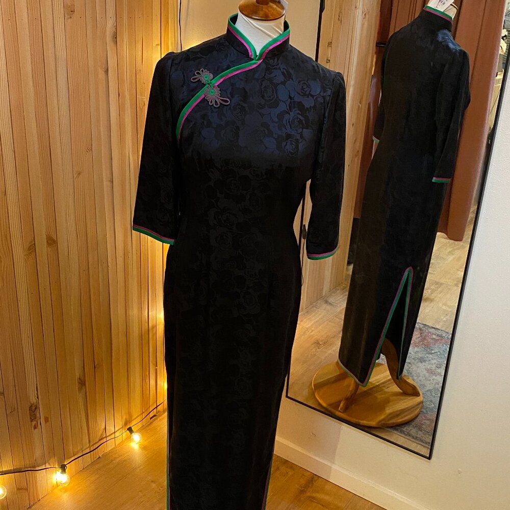 China Silk House Silk Asian Dress with Slit Size M